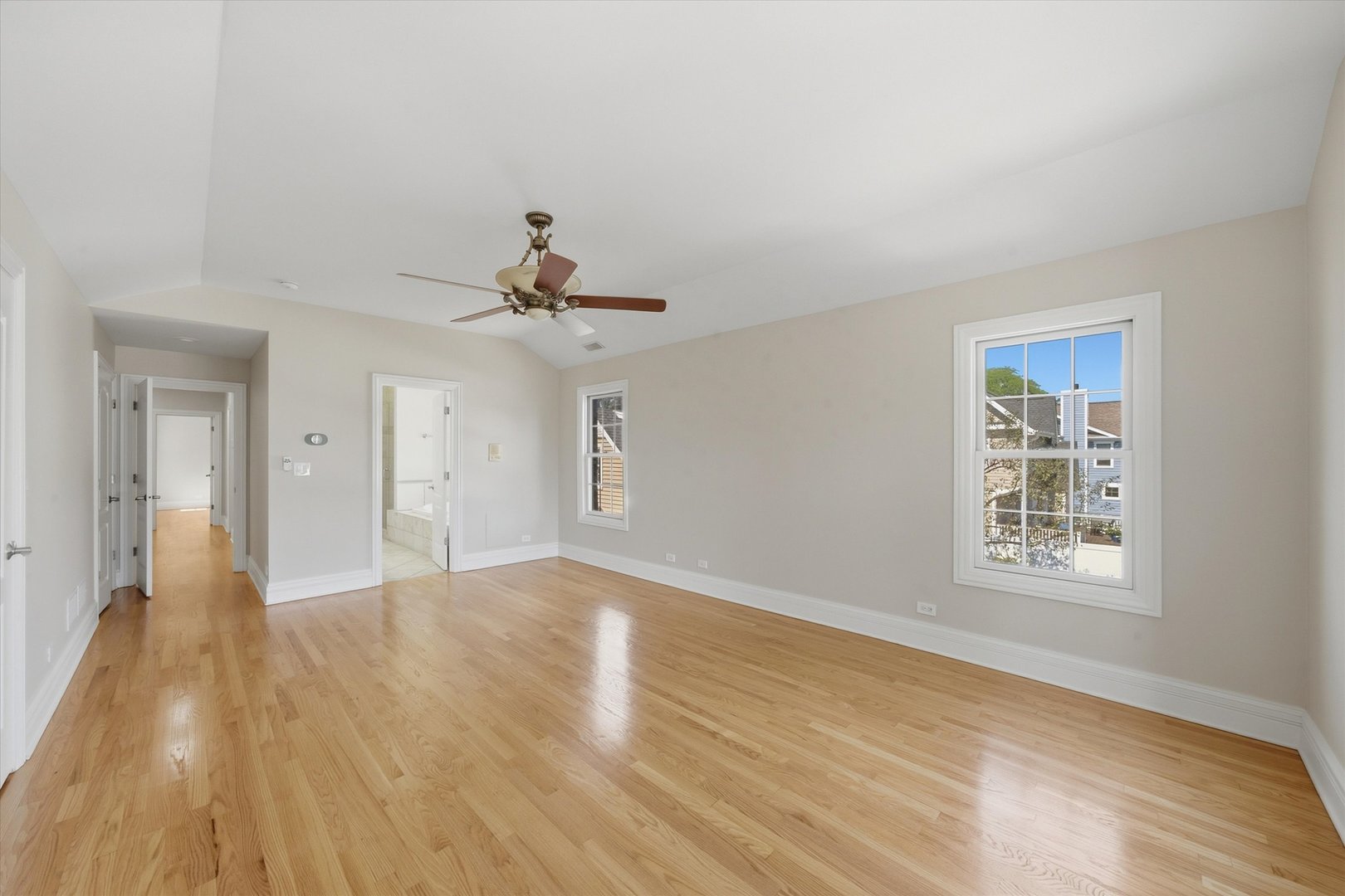 Gallery Image 18