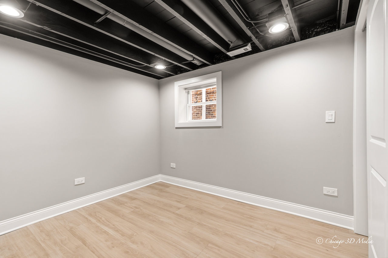 Gallery Image 16