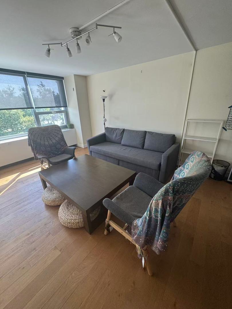 Gallery Image 9