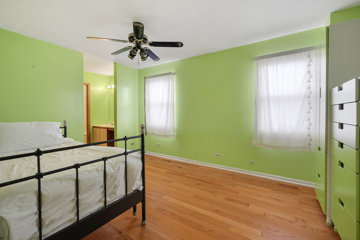 Gallery Image 15