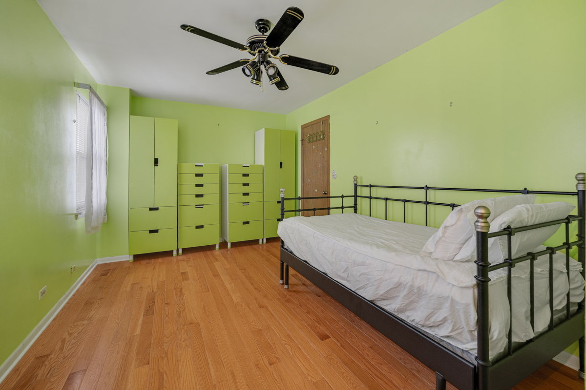 Gallery Image 14