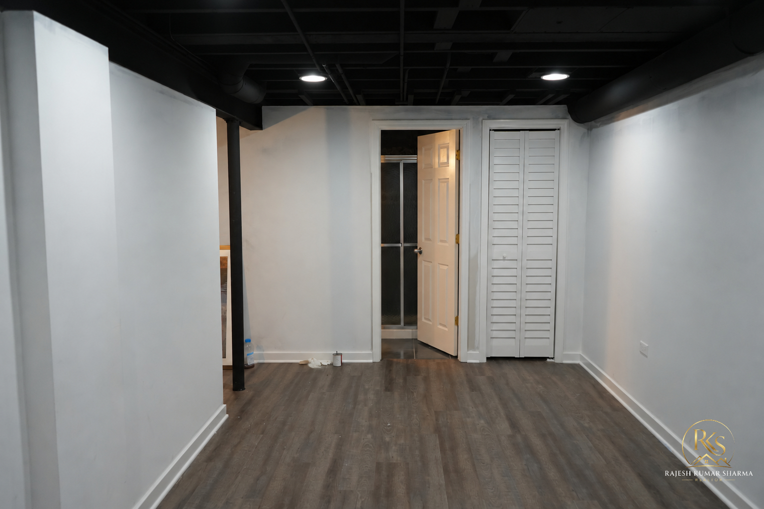 Gallery Image 17