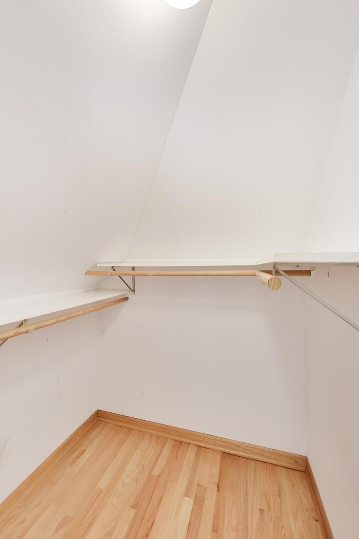 Gallery Image 27