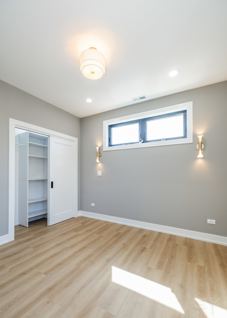 Gallery Image 27