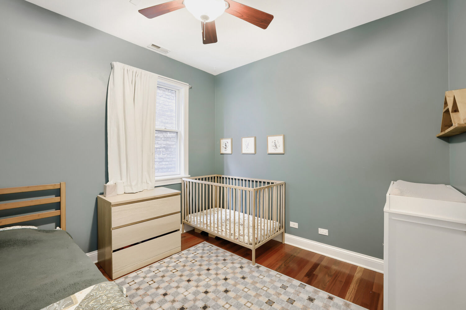 Gallery Image 15