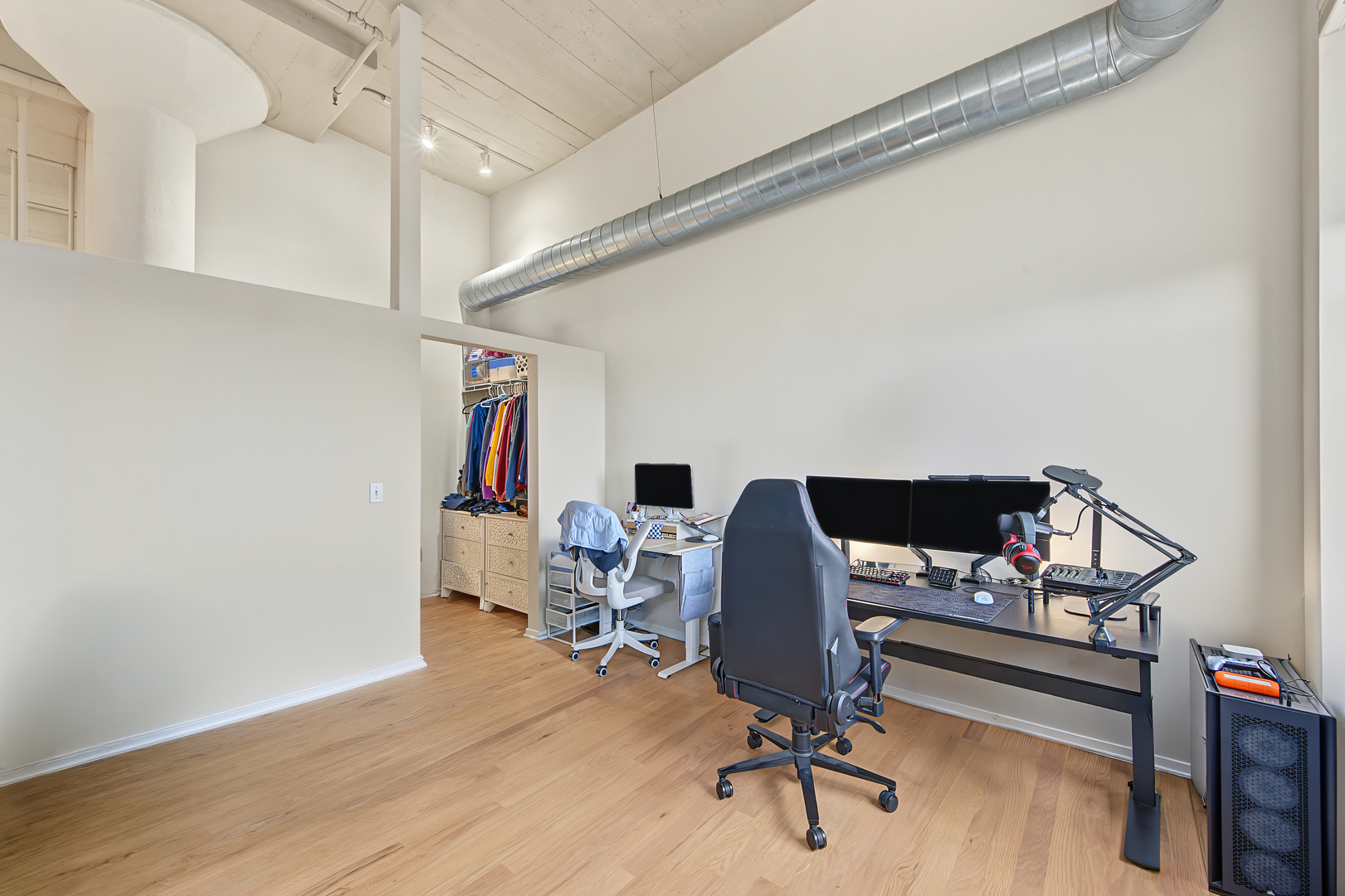 Gallery Image 13