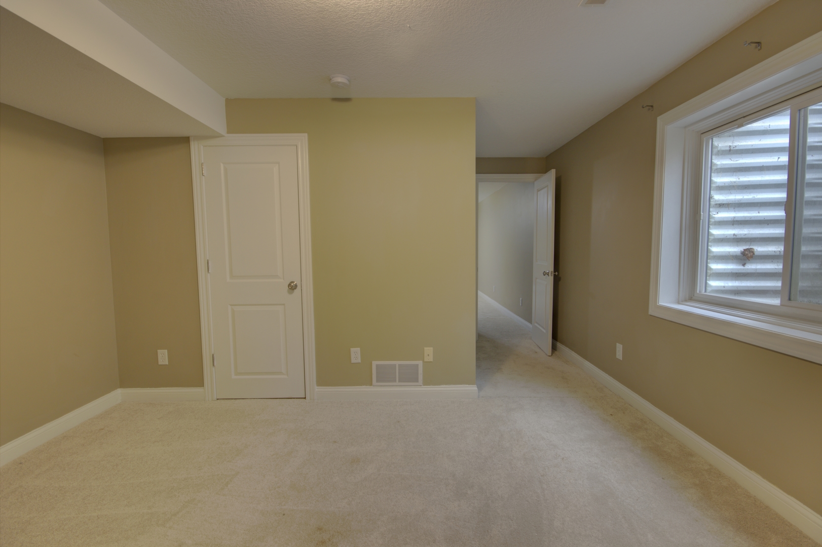 Gallery Image 33