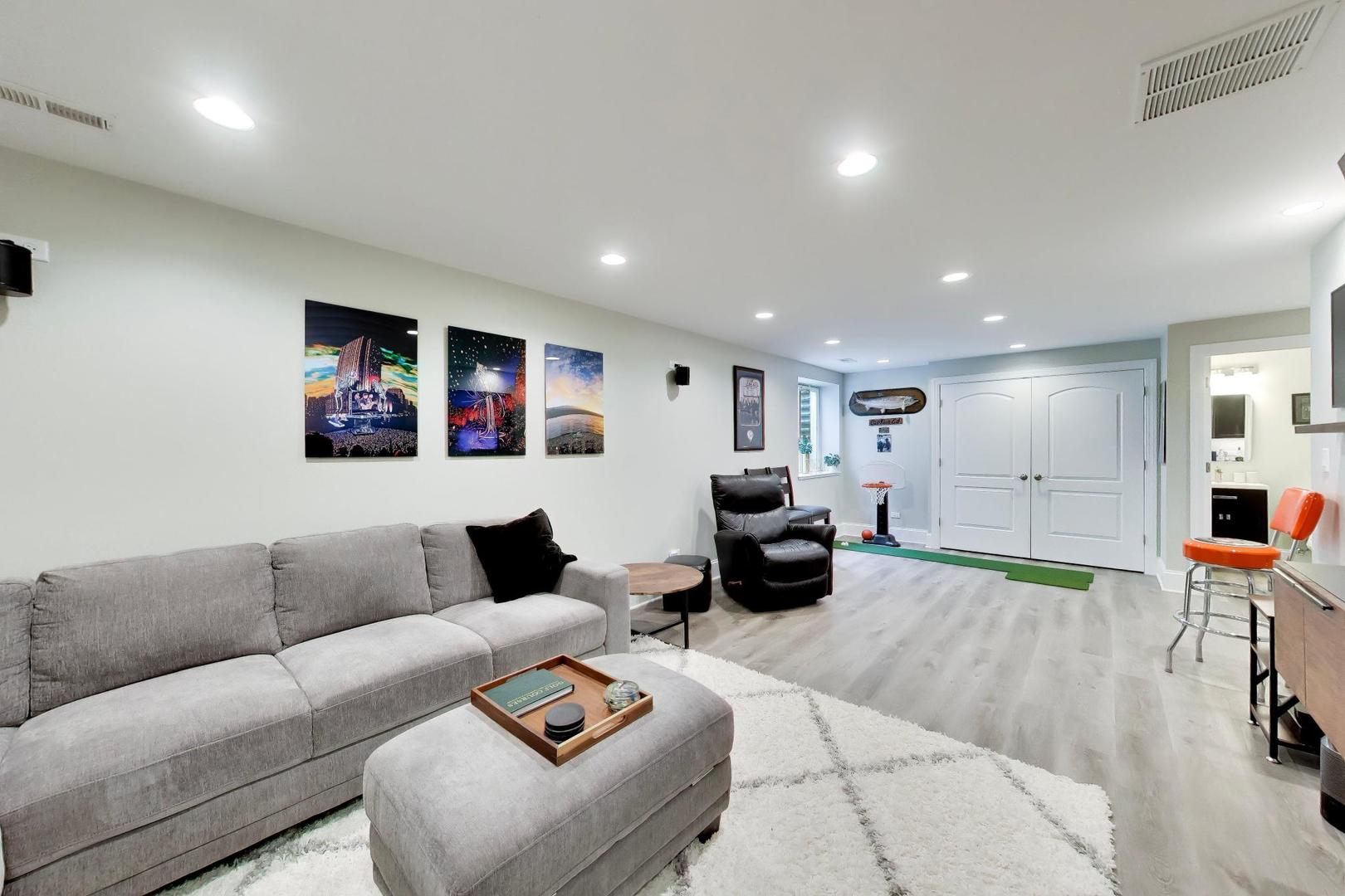 Gallery Image 19