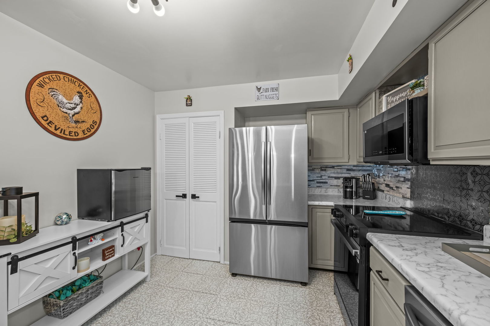 Gallery Image 13