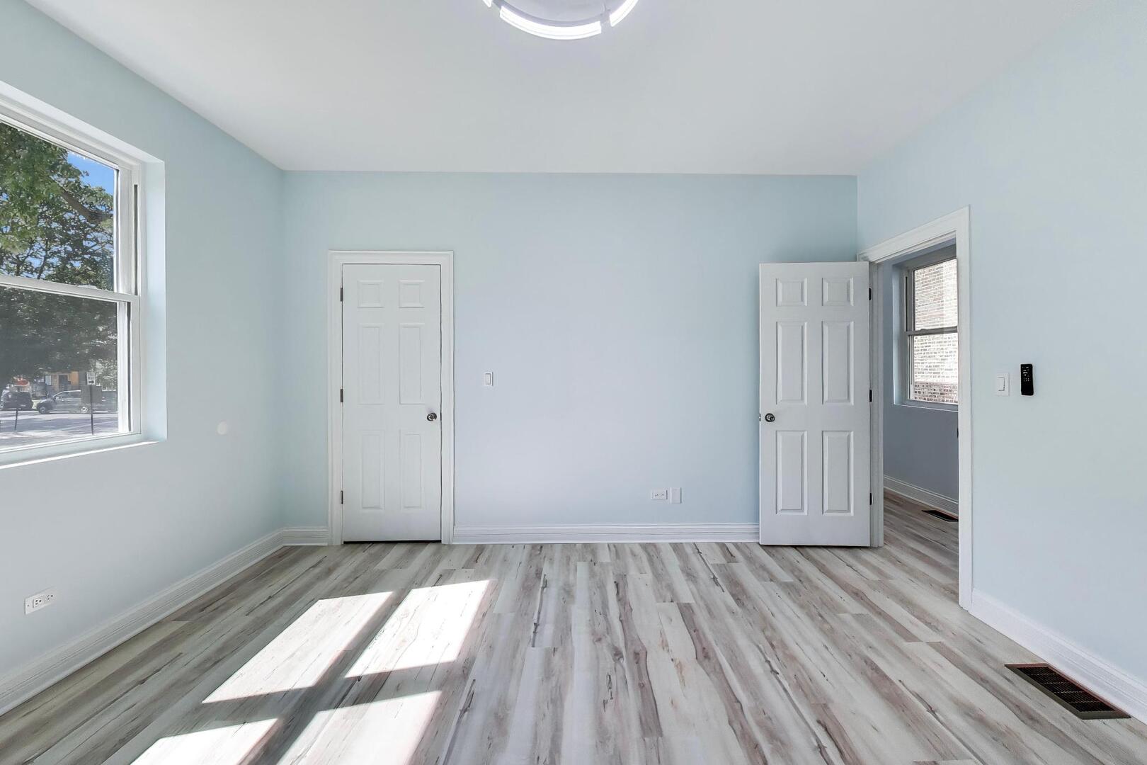 Gallery Image 13
