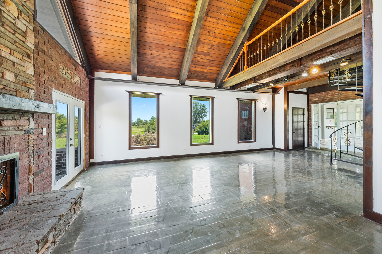 Gallery Image 18
