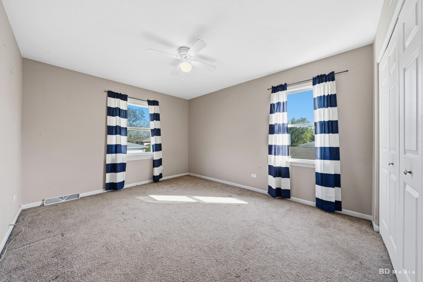 Gallery Image 15