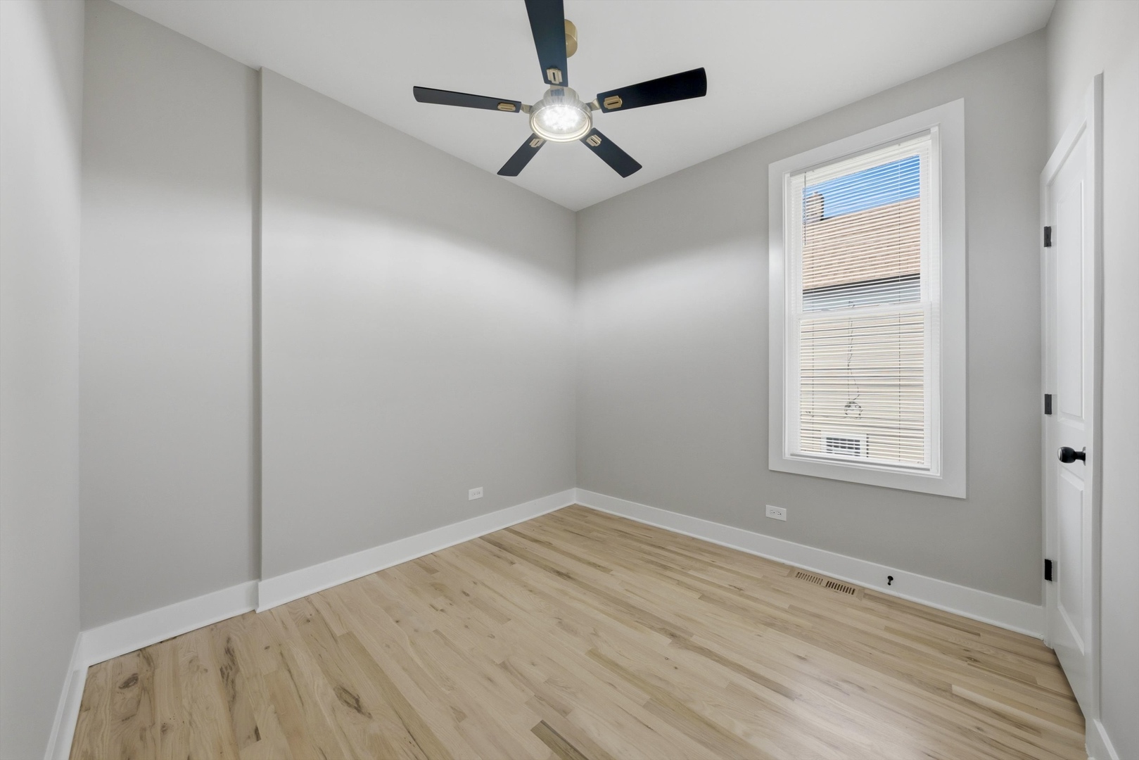 Gallery Image 16
