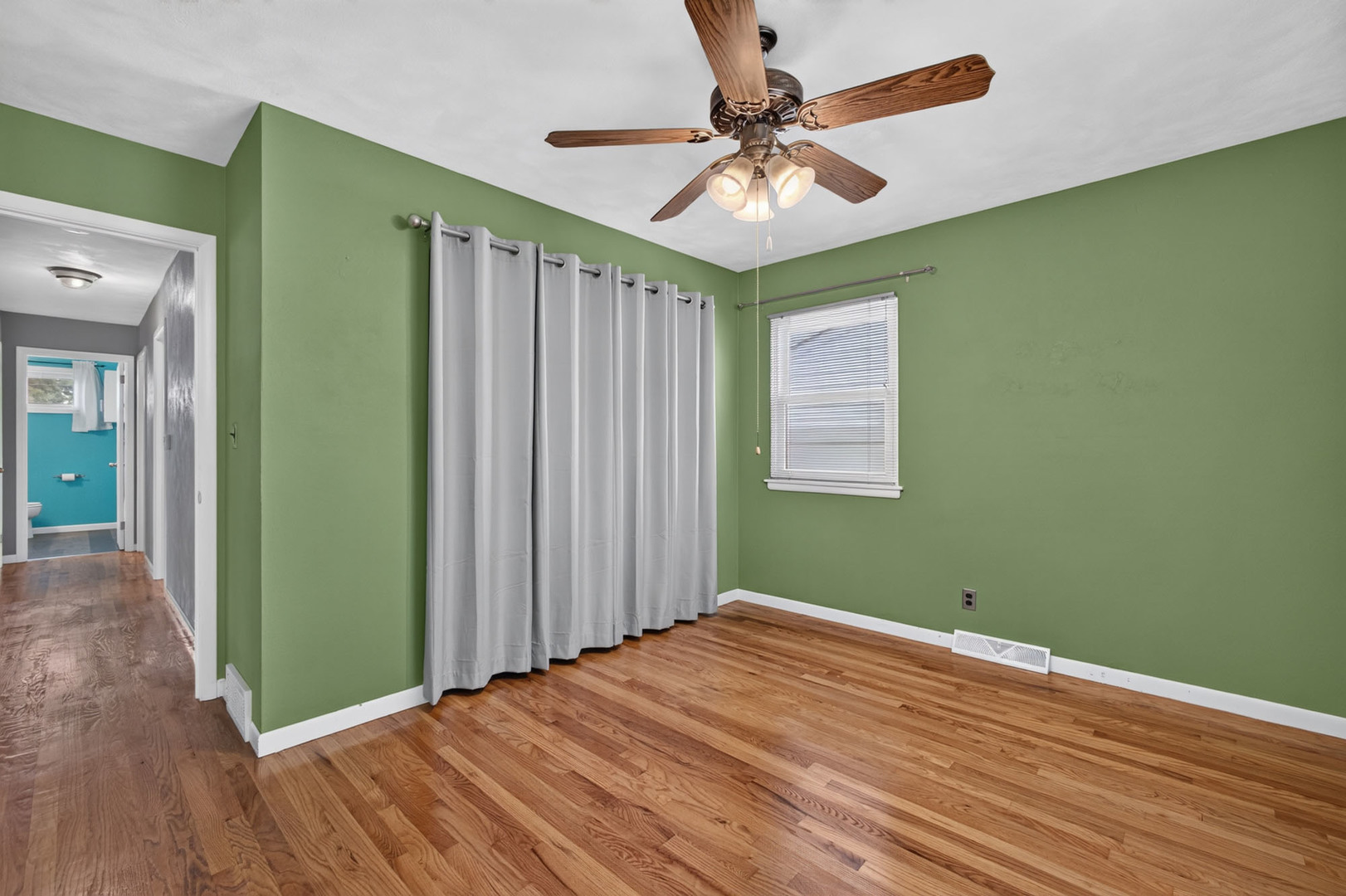 Gallery Image 16