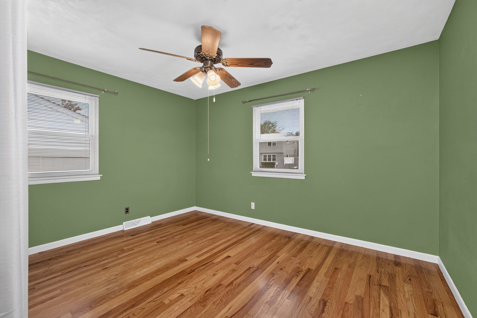 Gallery Image 15