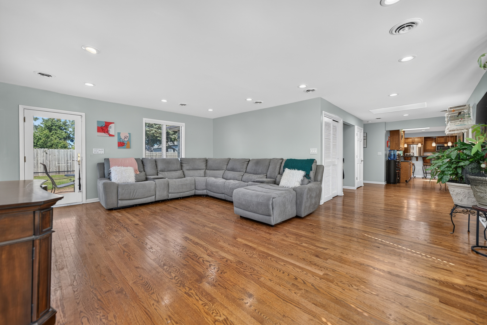 Gallery Image 19