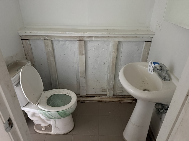 Gallery Image 17