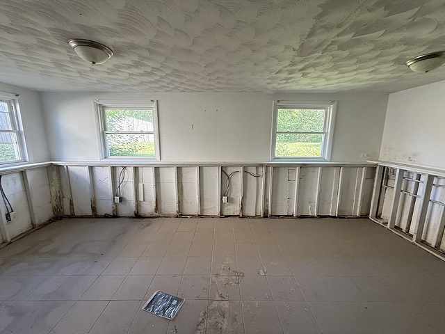 Gallery Image 16