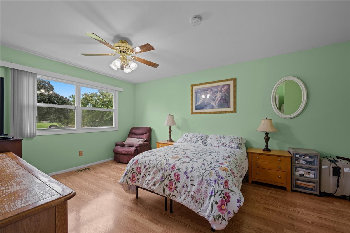 Gallery Image 18