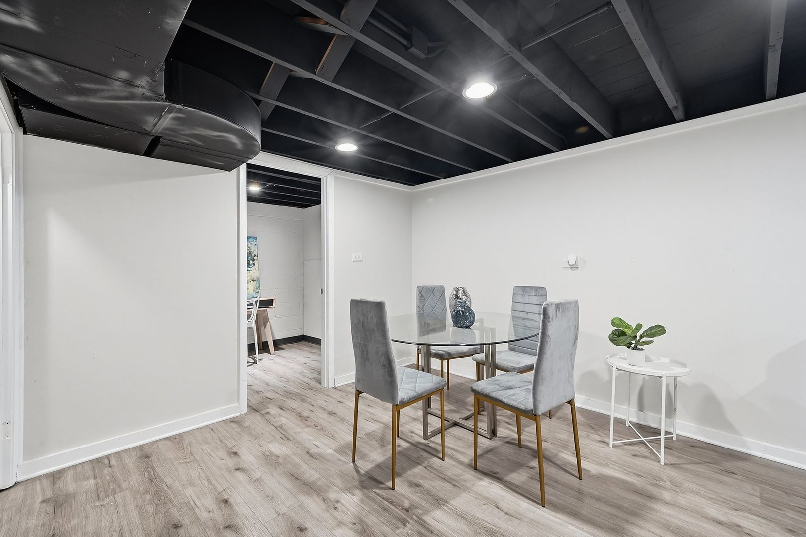 Gallery Image 18